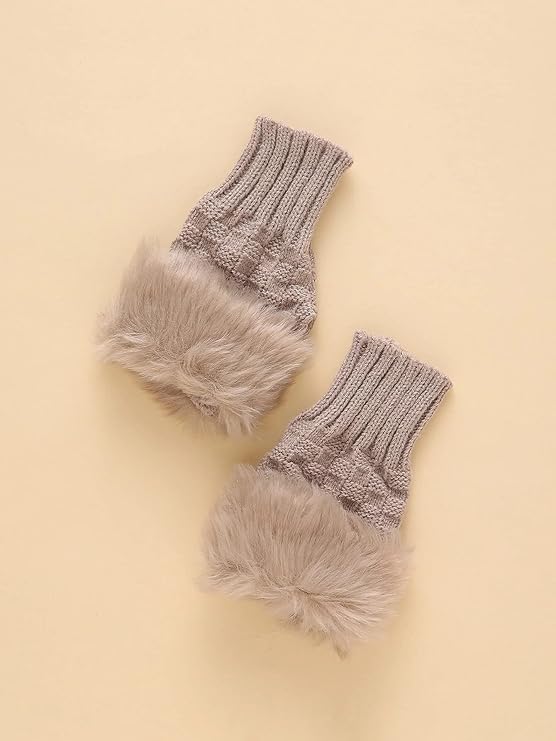 Fur Gloves Pair (Random Color)