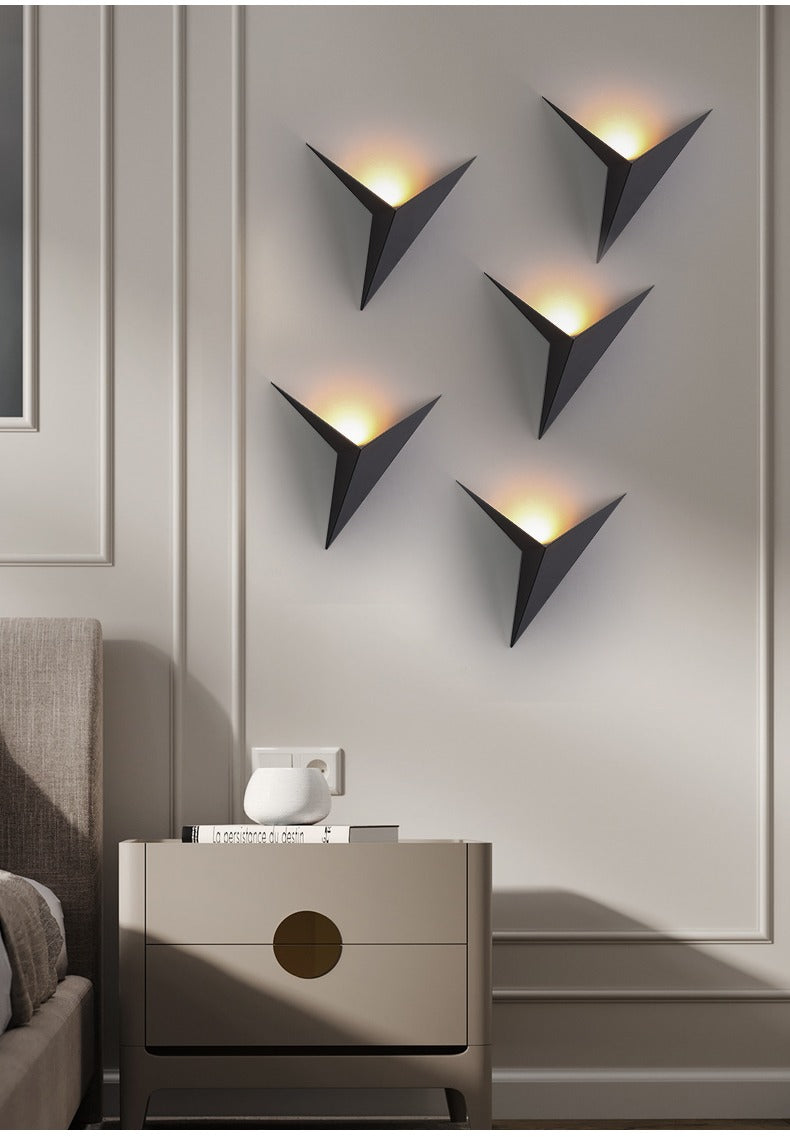 Otta Wall Light